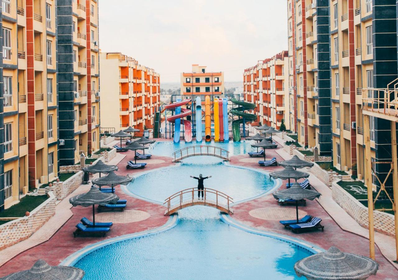 Retal View North Coast Aqua Park Hotel เอลอาลาเมน ภายนอก รูปภาพ
